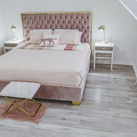 Villa Kitchener-Waterloo Cozy House Esterno foto