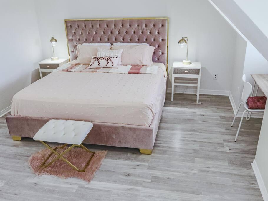 Villa Kitchener-Waterloo Cozy House Esterno foto